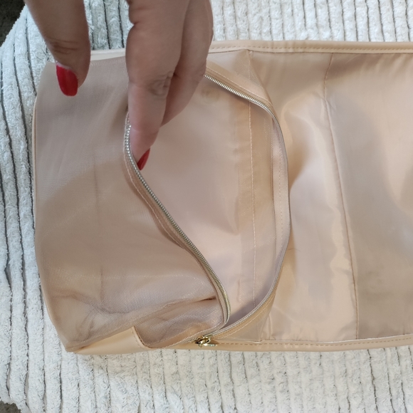 Lancome Paris Womens Cosmetic Nude Fold Bag - Picture 5 of 9